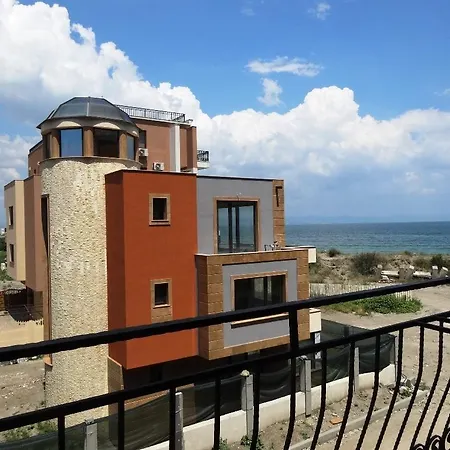 Gamma * Pomorie